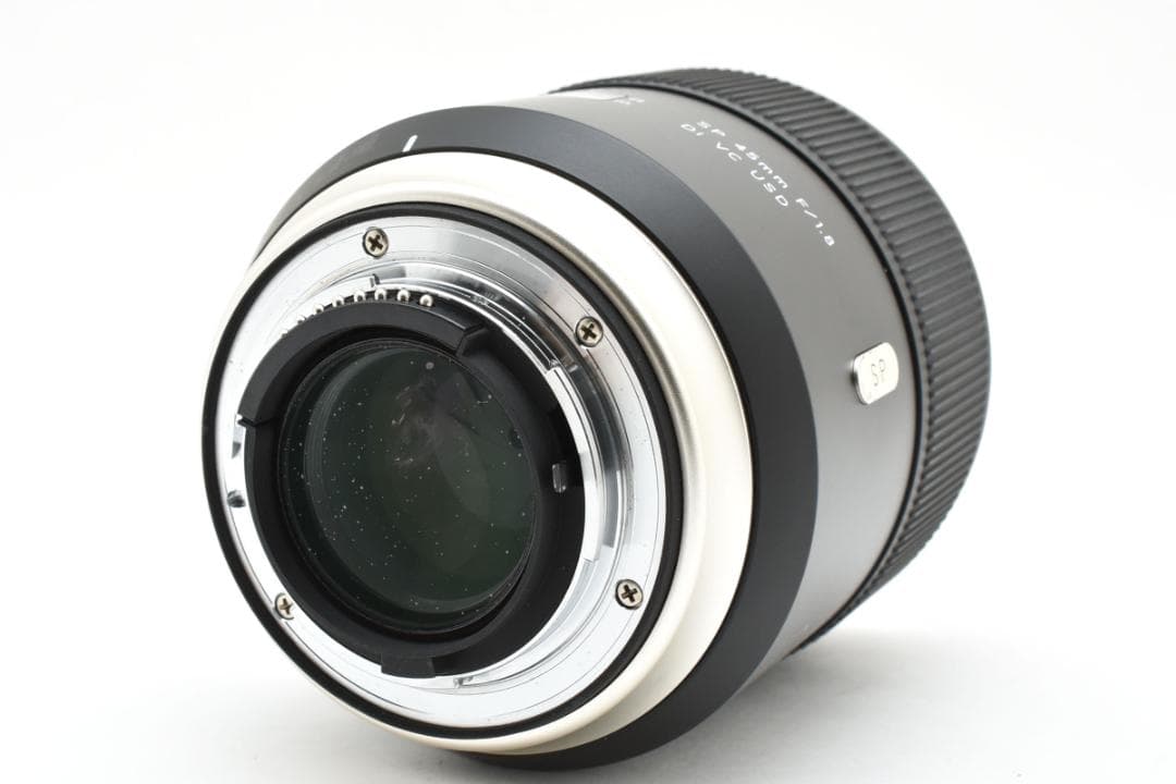 TAMRON 45mm F1.8 DI VC USD F013 ニコンFマウント