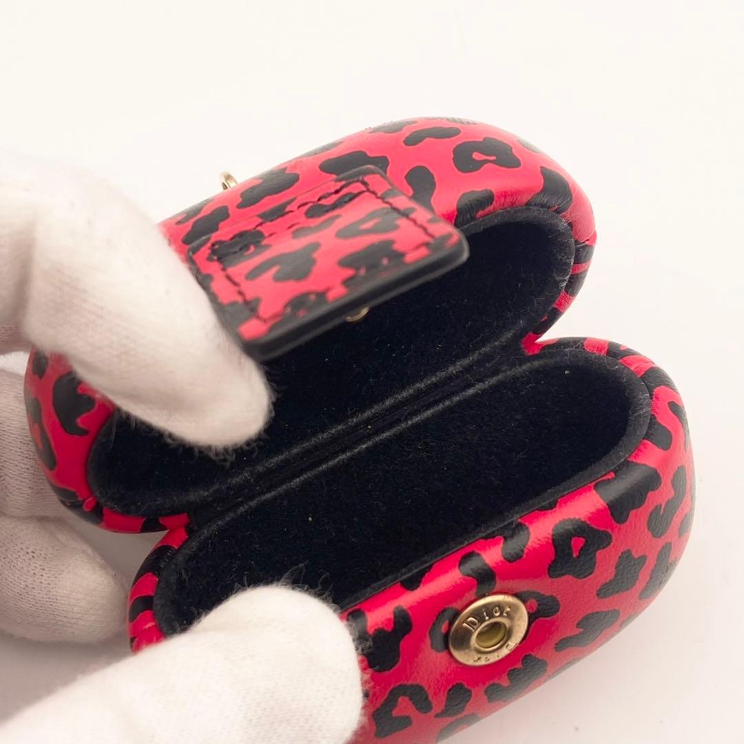 極美品● ディオール AirPods Pro ケース チャーム ヒョウ柄