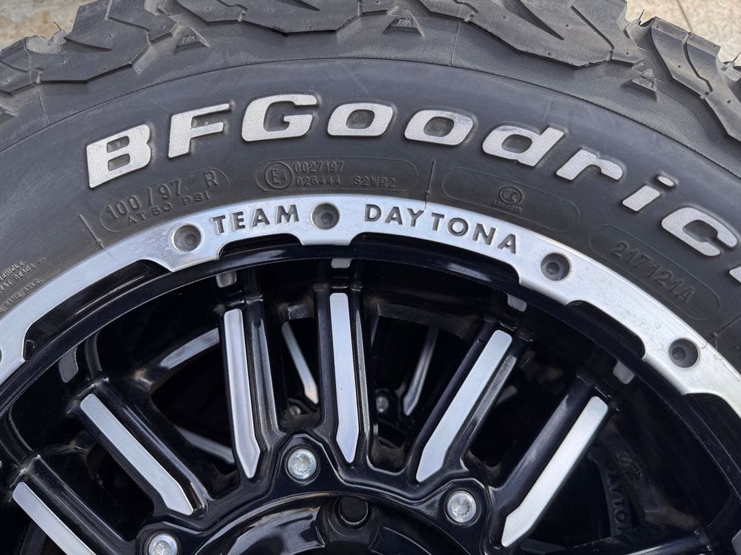 ジムニーシエラ用 BFGoodrich AT & RAYS 16インチ