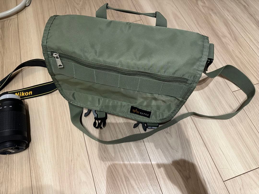 Nikon D5600 本体+レンズ2点+ケース