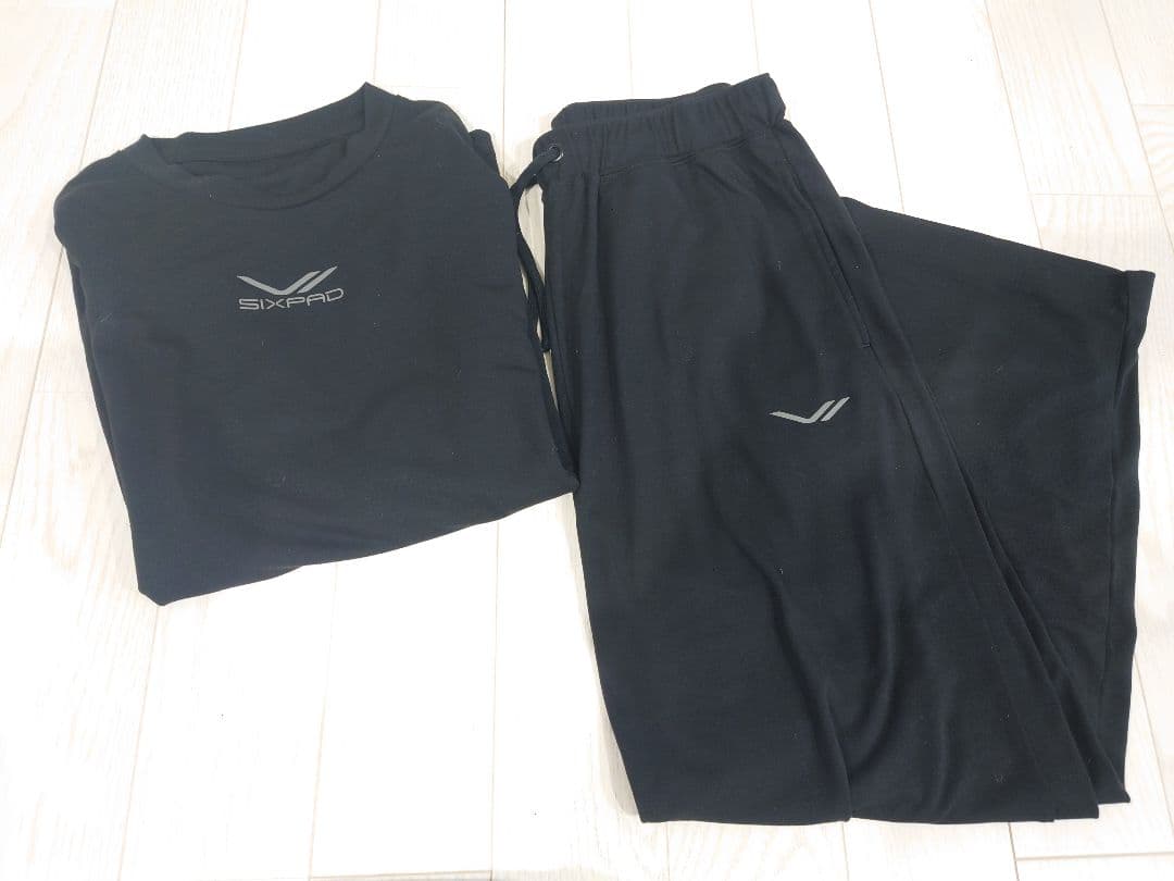 専用　疲労回復効果　SIXPAD シックスパッド リカバリーウェア 上下セットL