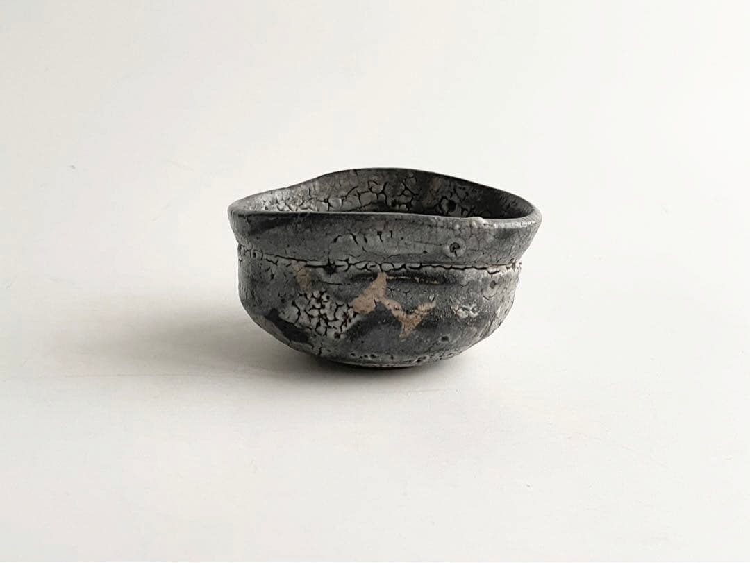 陶芸家　作家物　作者不明　鼠志野　盃　ぐい呑　酒器　酒盃　箱なし　美濃　志野