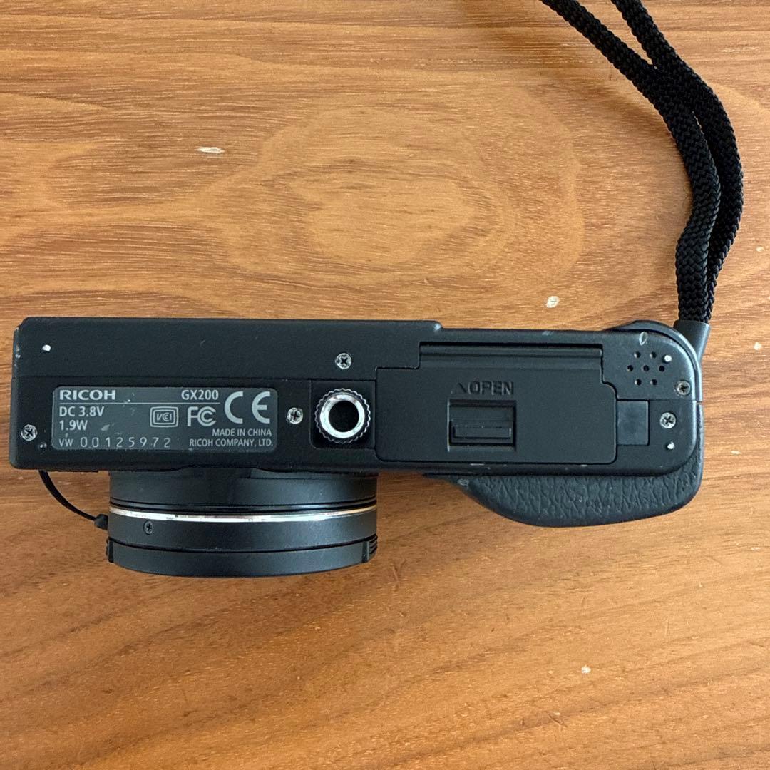 RICOH GX200 デジタルカメラ 本体