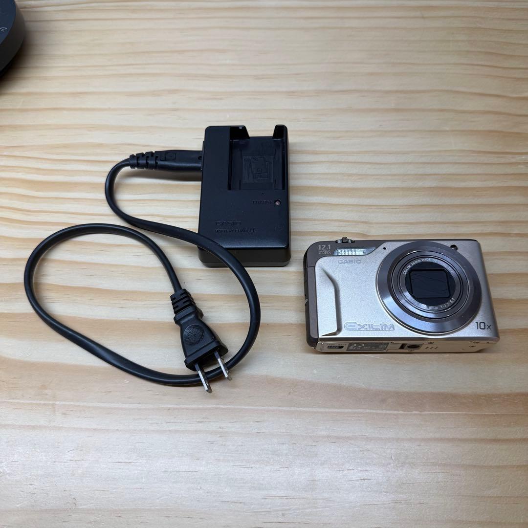 CASIO カシオ エクシリム EXILM EX-H10 コンデジ デジカメ