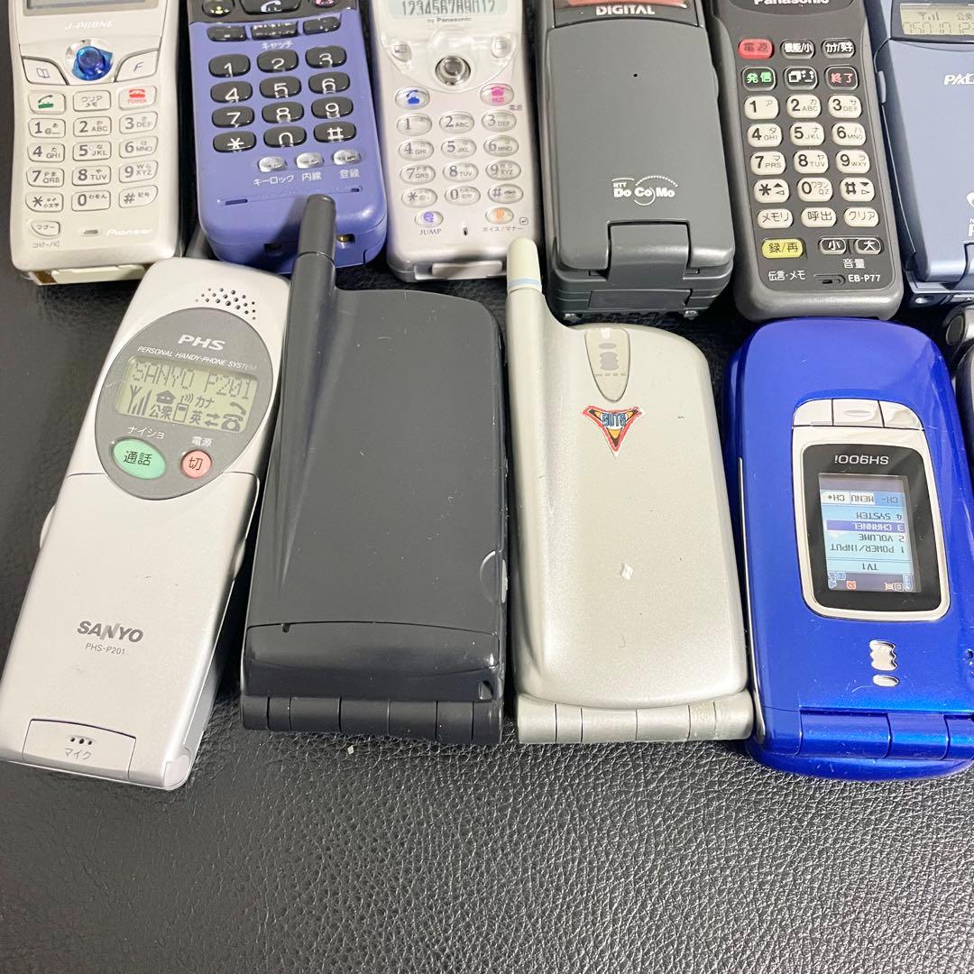 【まとめて25点セット】モックアップ 販売店模型 携帯電話 ガラケー フェラーリ