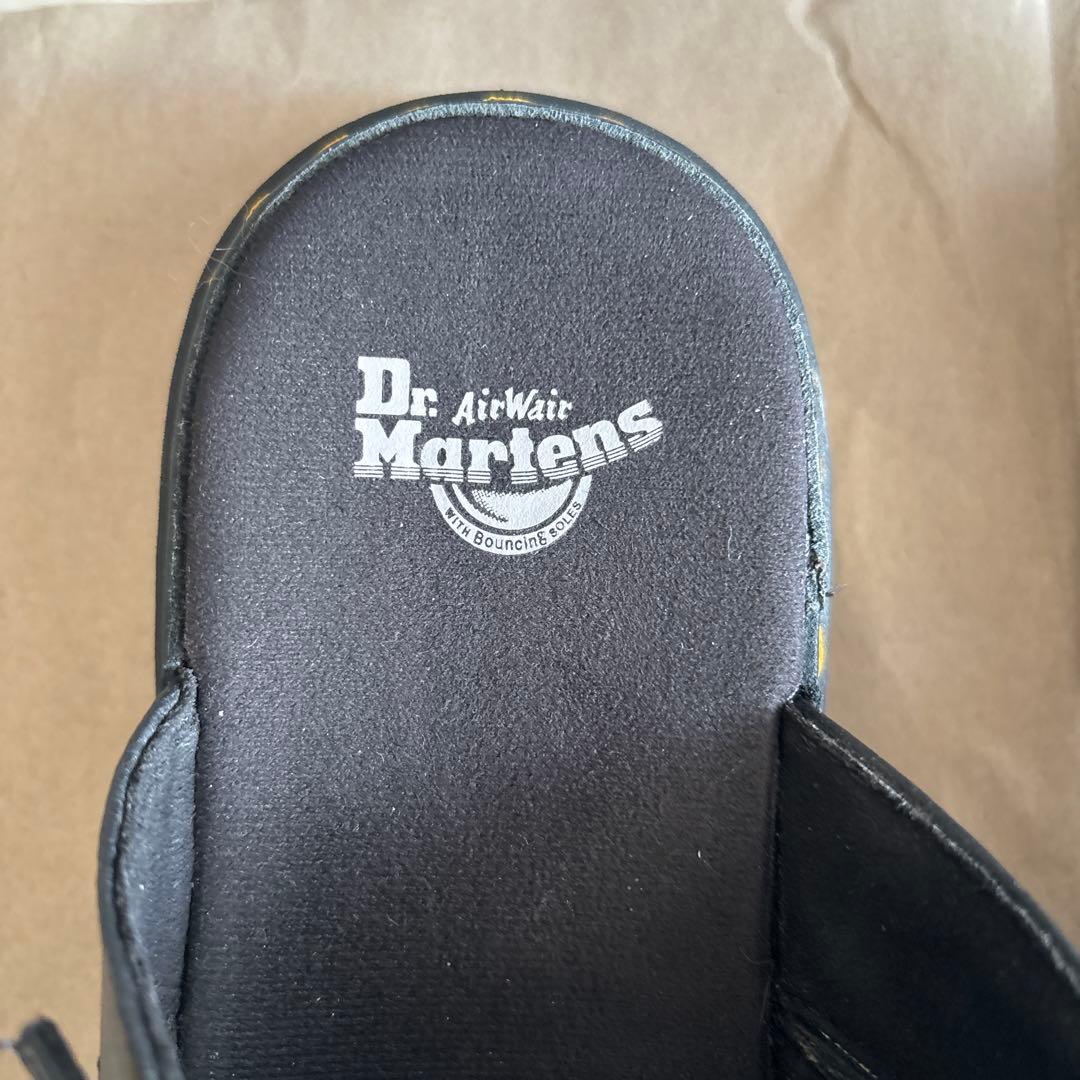 Dr. Martens クロスストラップ サンダル ブラック