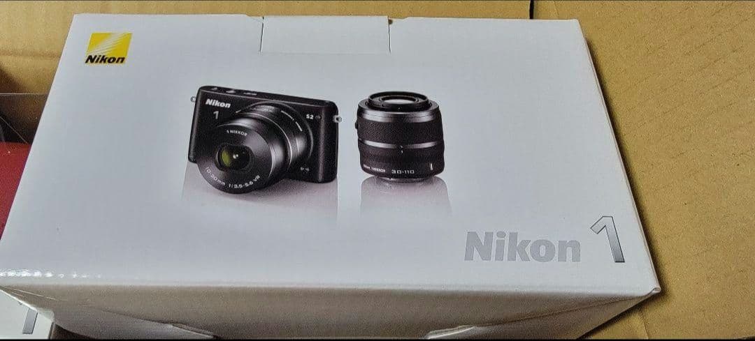 新品　ニコン1 S2ダブルズームキット＋純正レザーケース+三脚　限定セット