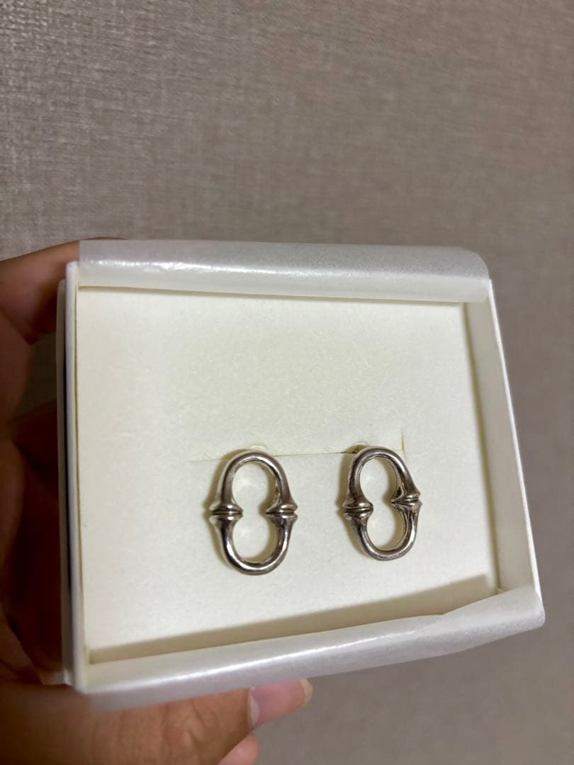 here’s SPINAL SINGLE PIERCE