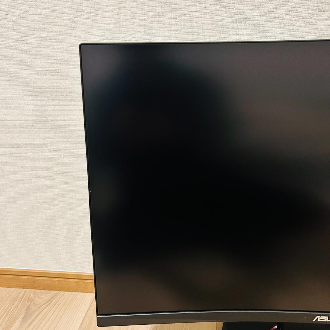 ASUS ゲーミングモニター TUF Gaming VG32VQ 31.5インチ