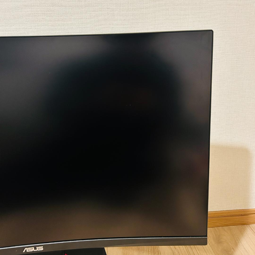 ASUS ゲーミングモニター TUF Gaming VG32VQ 31.5インチ