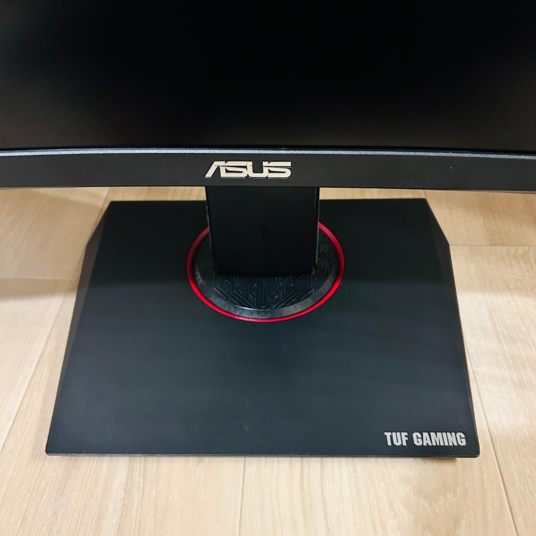 ASUS ゲーミングモニター TUF Gaming VG32VQ 31.5インチ