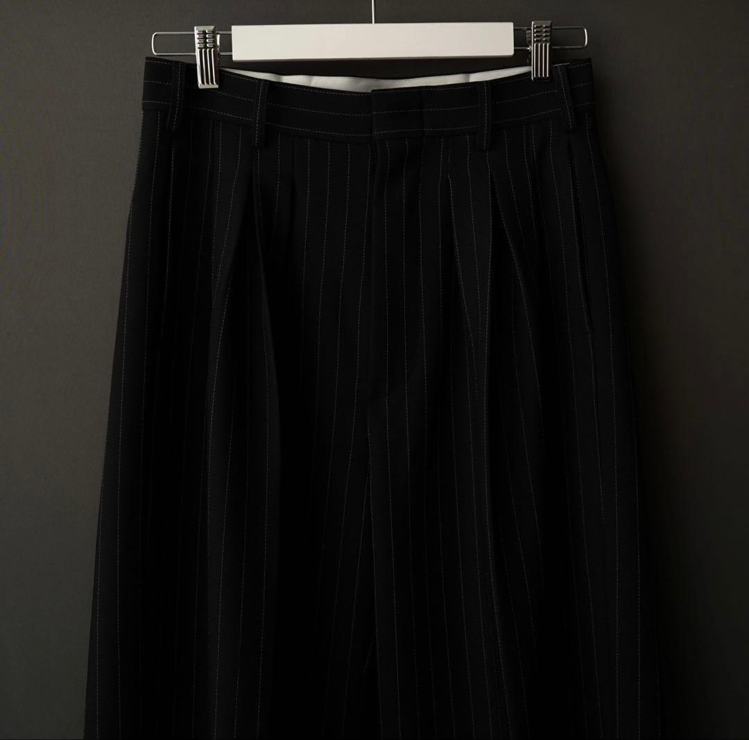 SHIKITARI WIDE STRIPE SLACKS スラックス ブラック