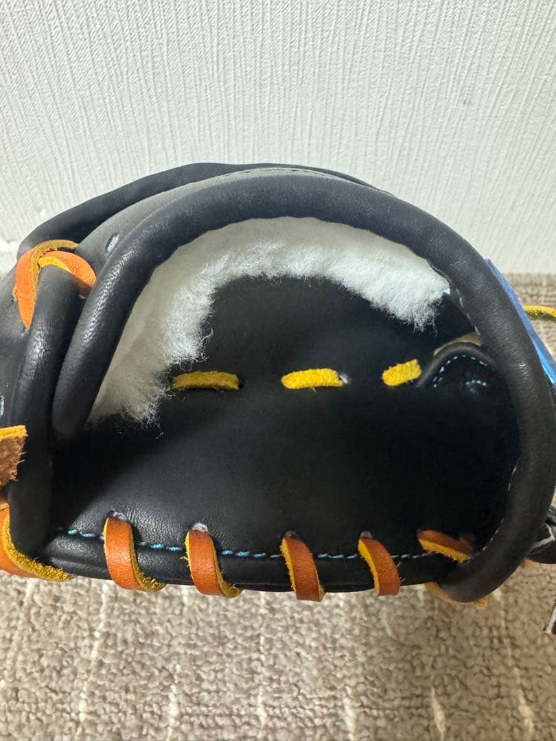 p*g様 ATOMS AGL‑NE501 右投用 ブラック 硬式 内野手用 27