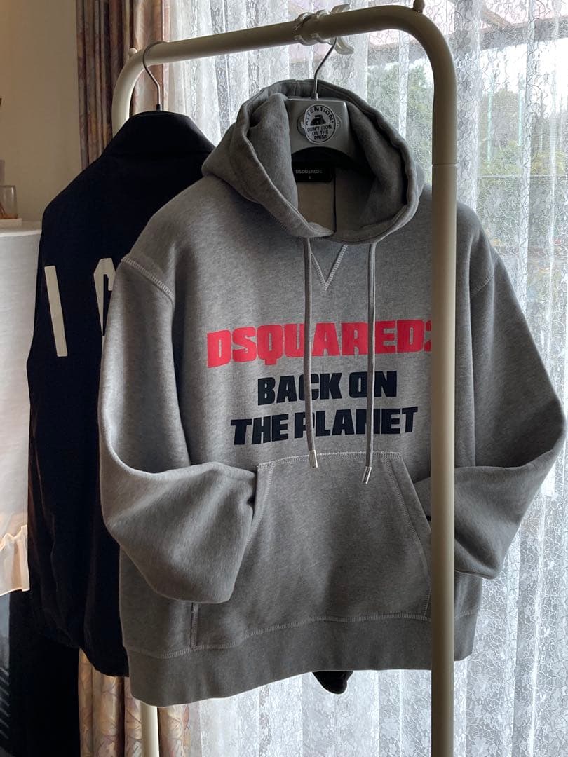 DSQUARED2 新品未使用タグ付 cottonパーカーレディース&メンズ対応
