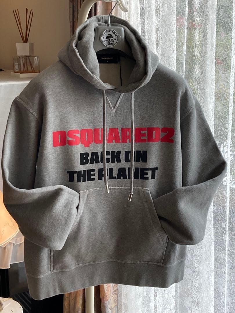 DSQUARED2 新品未使用タグ付 cottonパーカーレディース&メンズ対応