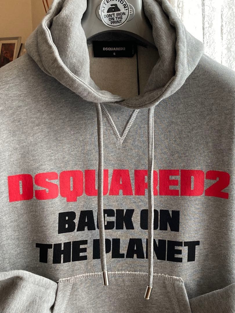 DSQUARED2 新品未使用タグ付 cottonパーカーレディース&メンズ対応