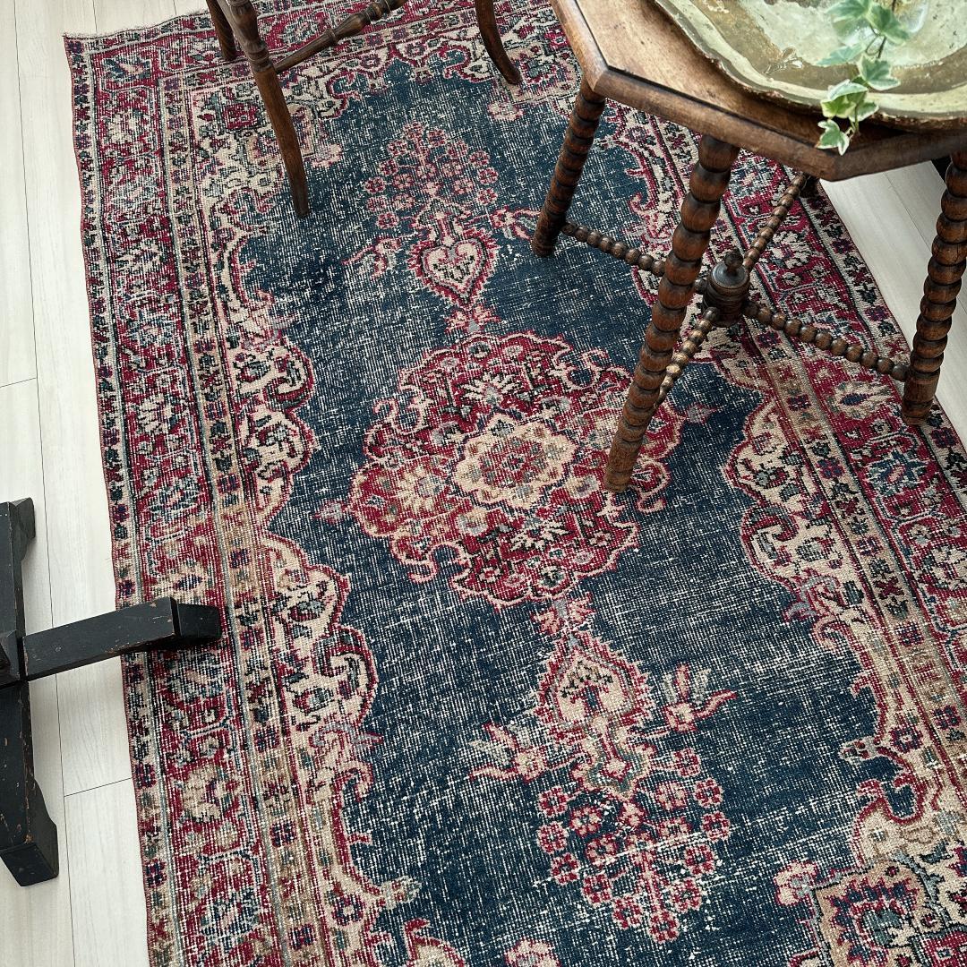 【訳アリ】トルコ ヴィンテージラグ A102 レア インディゴブルー レッド