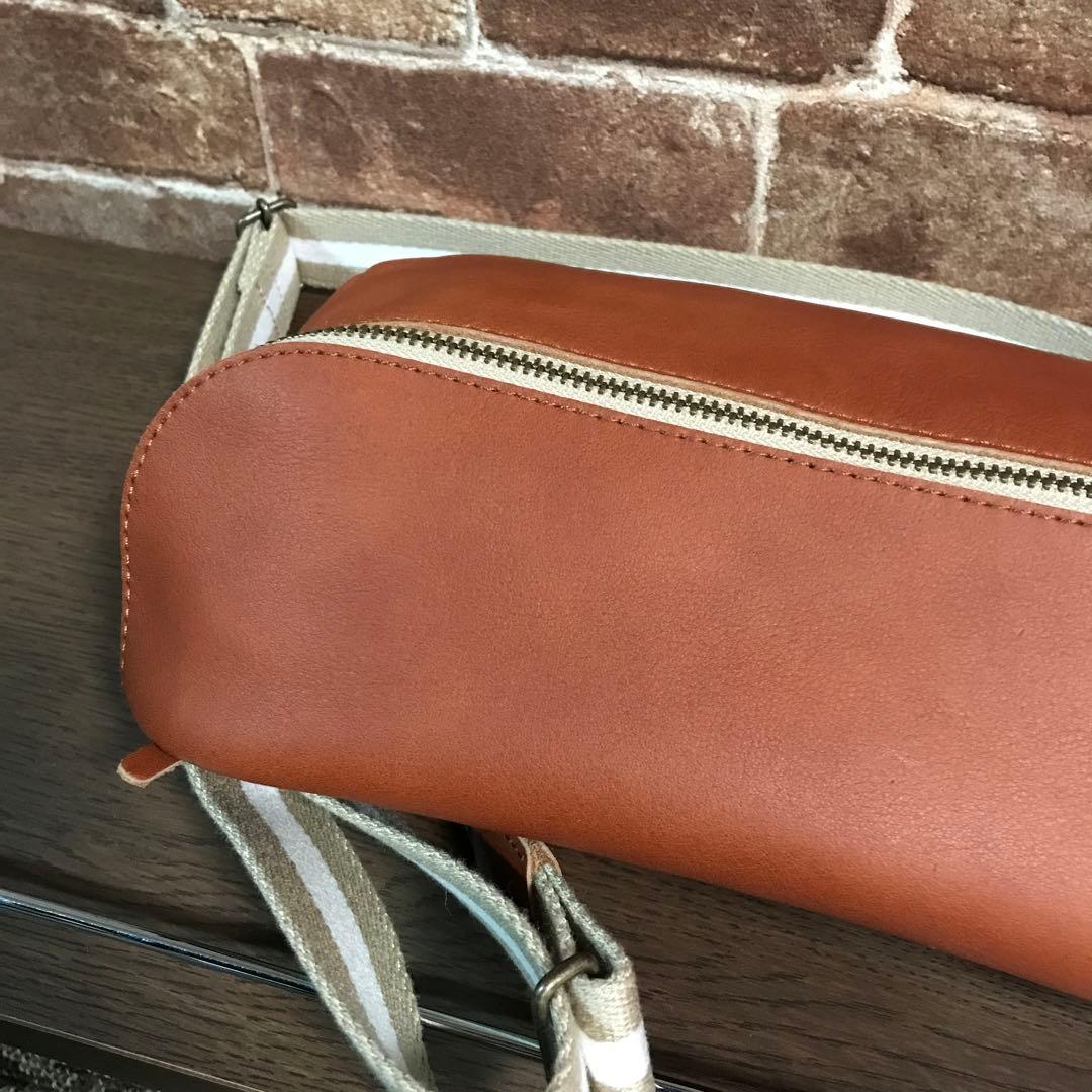 kanmi ボディーバッグ　ブラウン