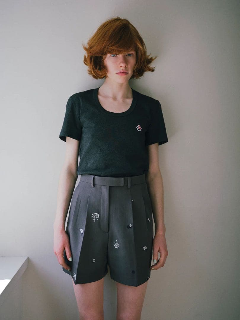 B. GARDEN SHORT PANTS ビビィ ガーデン