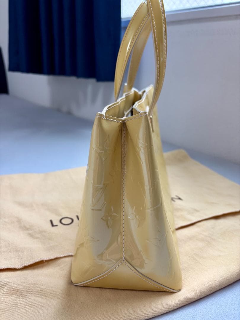 ルイヴィトン Louis Vuitton バッグ ヴェルニ ウィルシャーPM