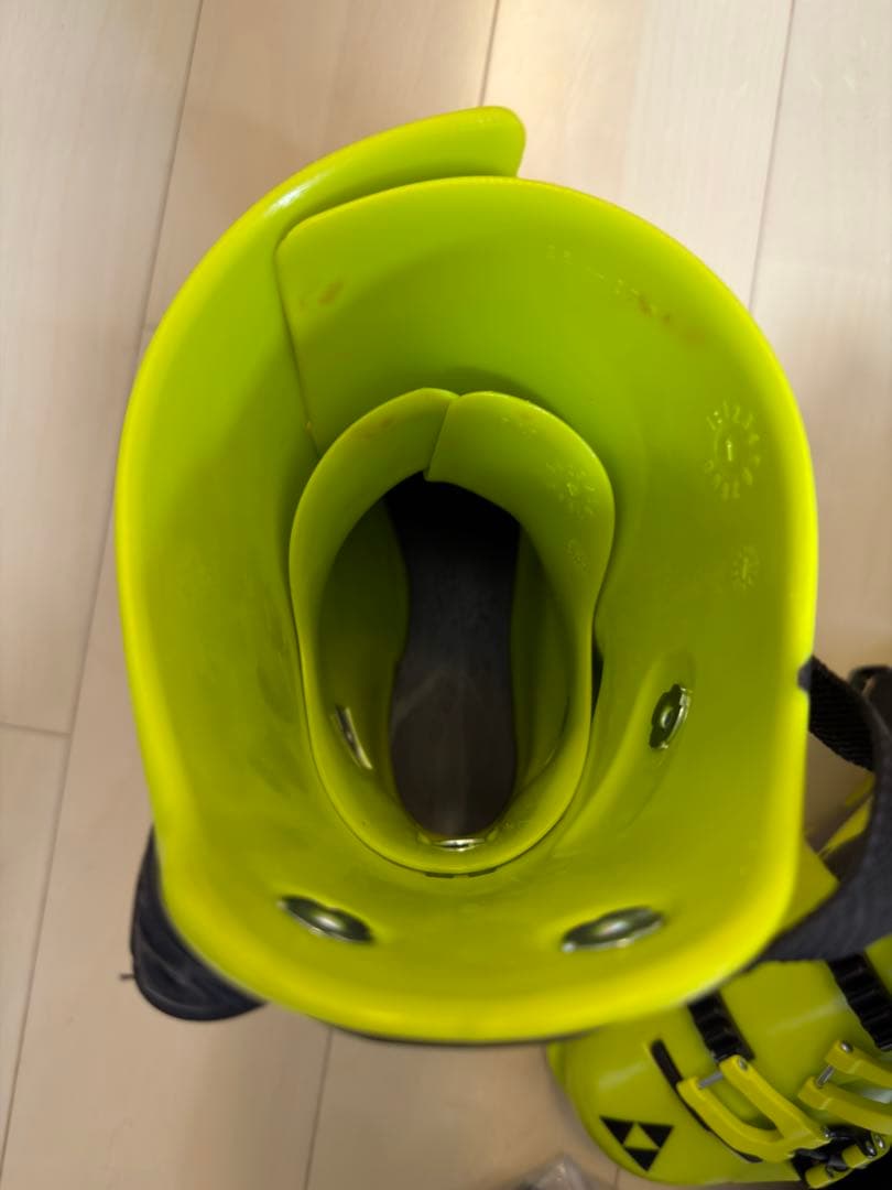 Fisher RC4 スキーブーツ 110 イエロー インナーシューズ付き