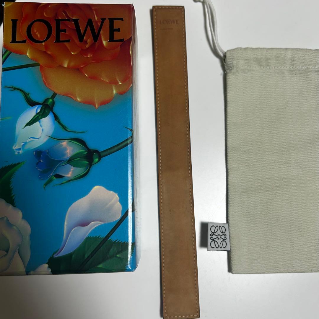 ❗️限定品❗️LOEWE レザーバングル　オレンジ 限定箱、巾着付き