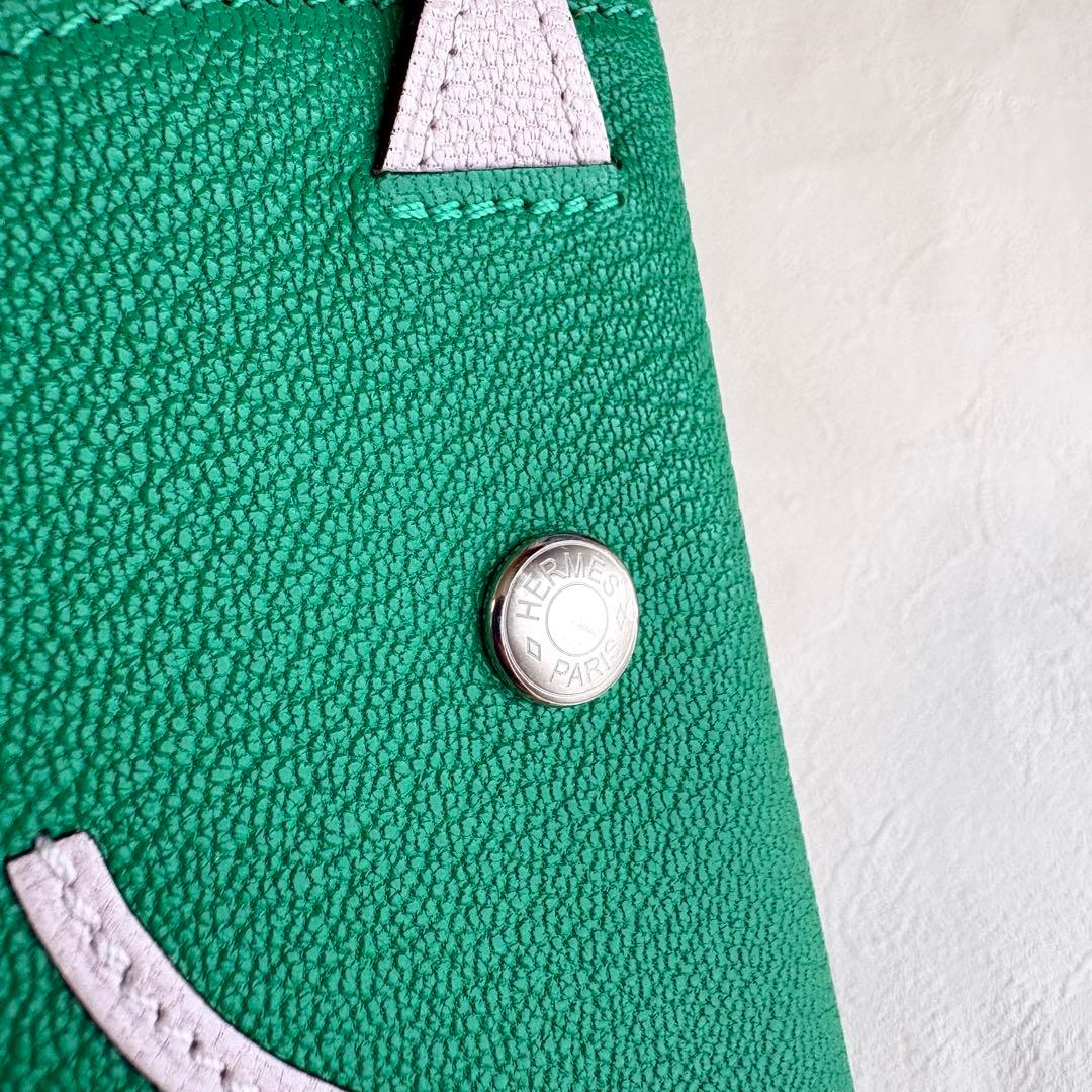 2022年【保護シール】HERMES パドック　ウォレット ケース ミント