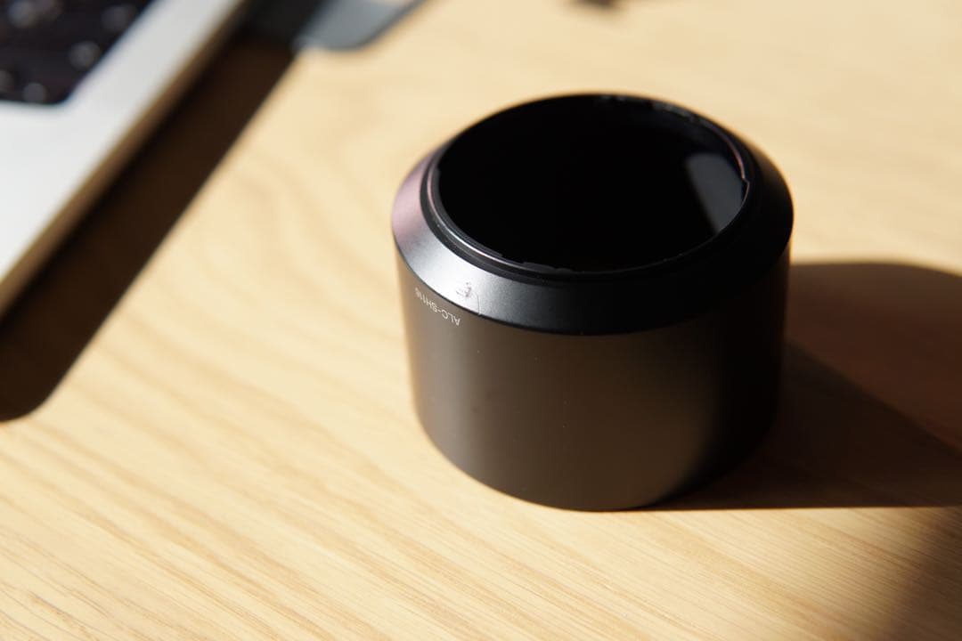 SONY E 50mm F1.8 OSS レンズ