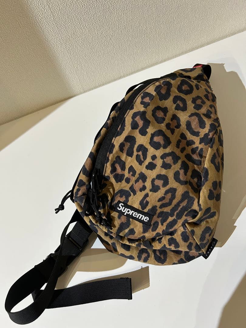 Supreme ヒョウ柄 ショルダーバッグ