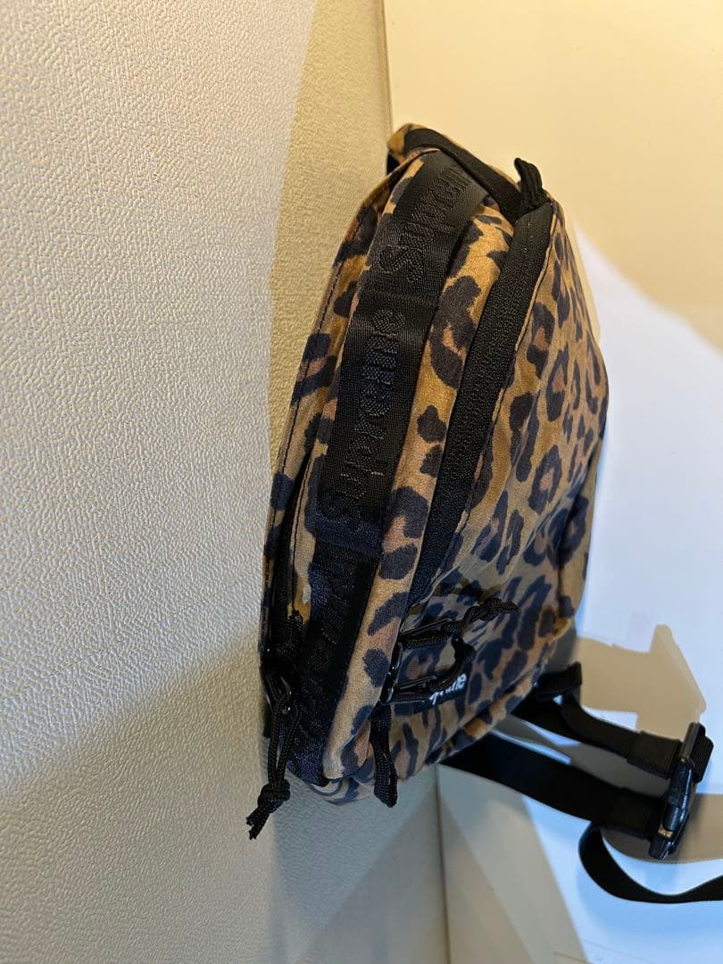Supreme ヒョウ柄 ショルダーバッグ