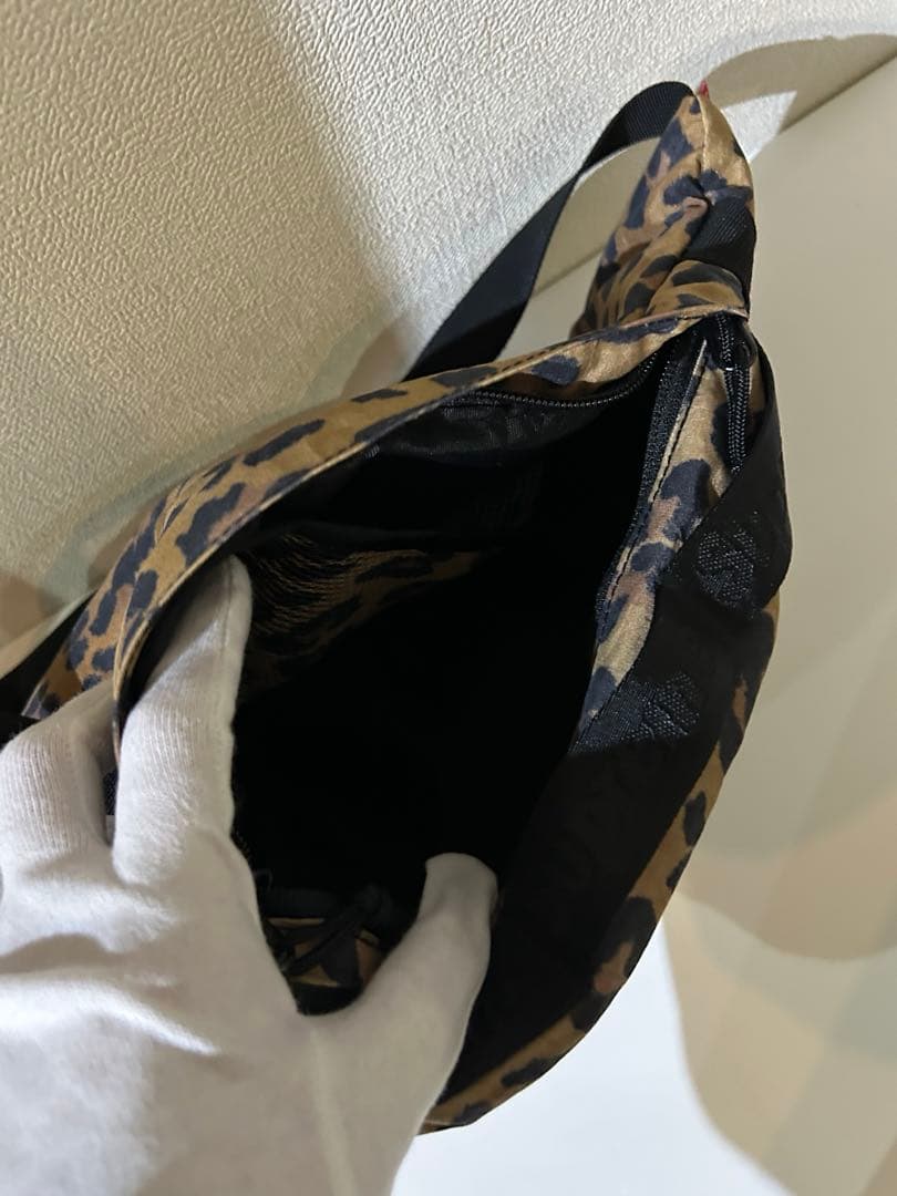 Supreme ヒョウ柄 ショルダーバッグ