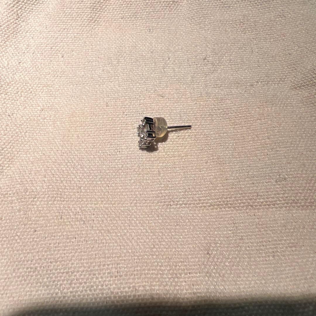 ダイヤモンドピアス　片方のみ