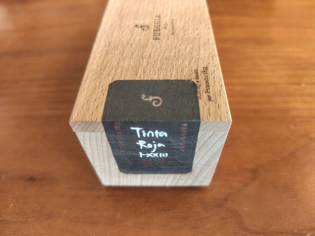 FUEGUIA フエギア 1833 Tinta Roja 30ml 木箱入り