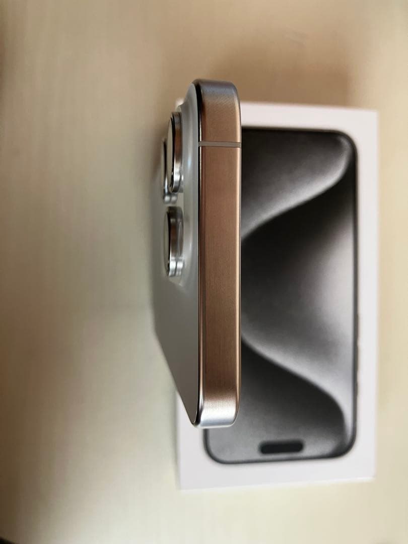 iPhone15pro 512GB SIMフリー ホワイトチタニウム