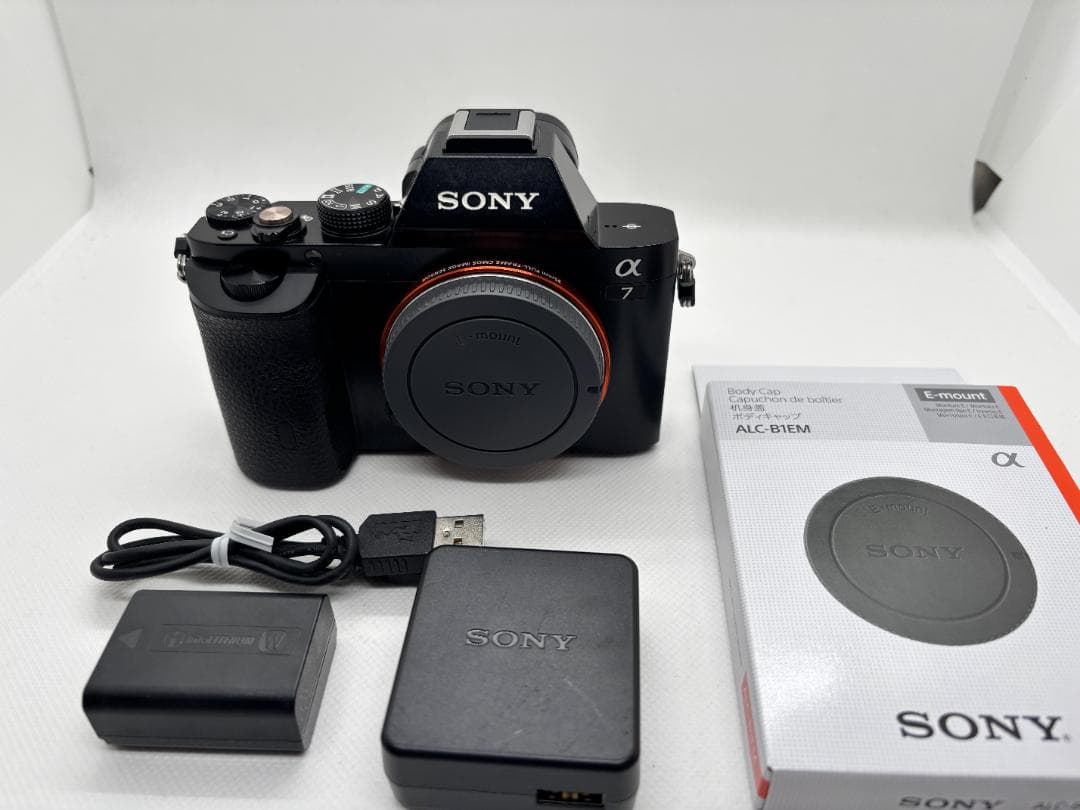 【ショット数わずか1099枚：ソニー SONY α7 初代史上最軽量モデル】