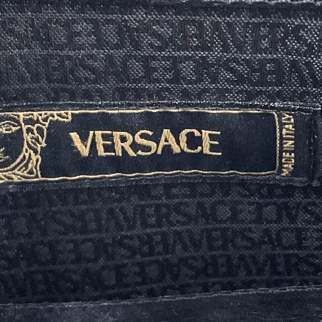 美品 ヴェルサーチ レザー ビジネスバッグ ロゴ型押し ファスナー ブラック