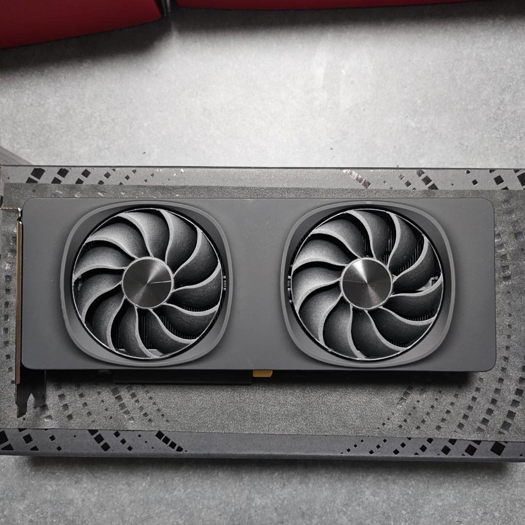 グラフィックボード・グラボ・ビデオカード Intel Arc B580 Limited Edition 12GB