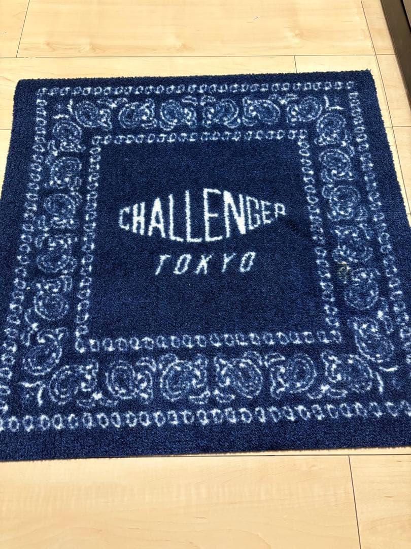 CHALLENGER ロゴ入りネイビーラグ