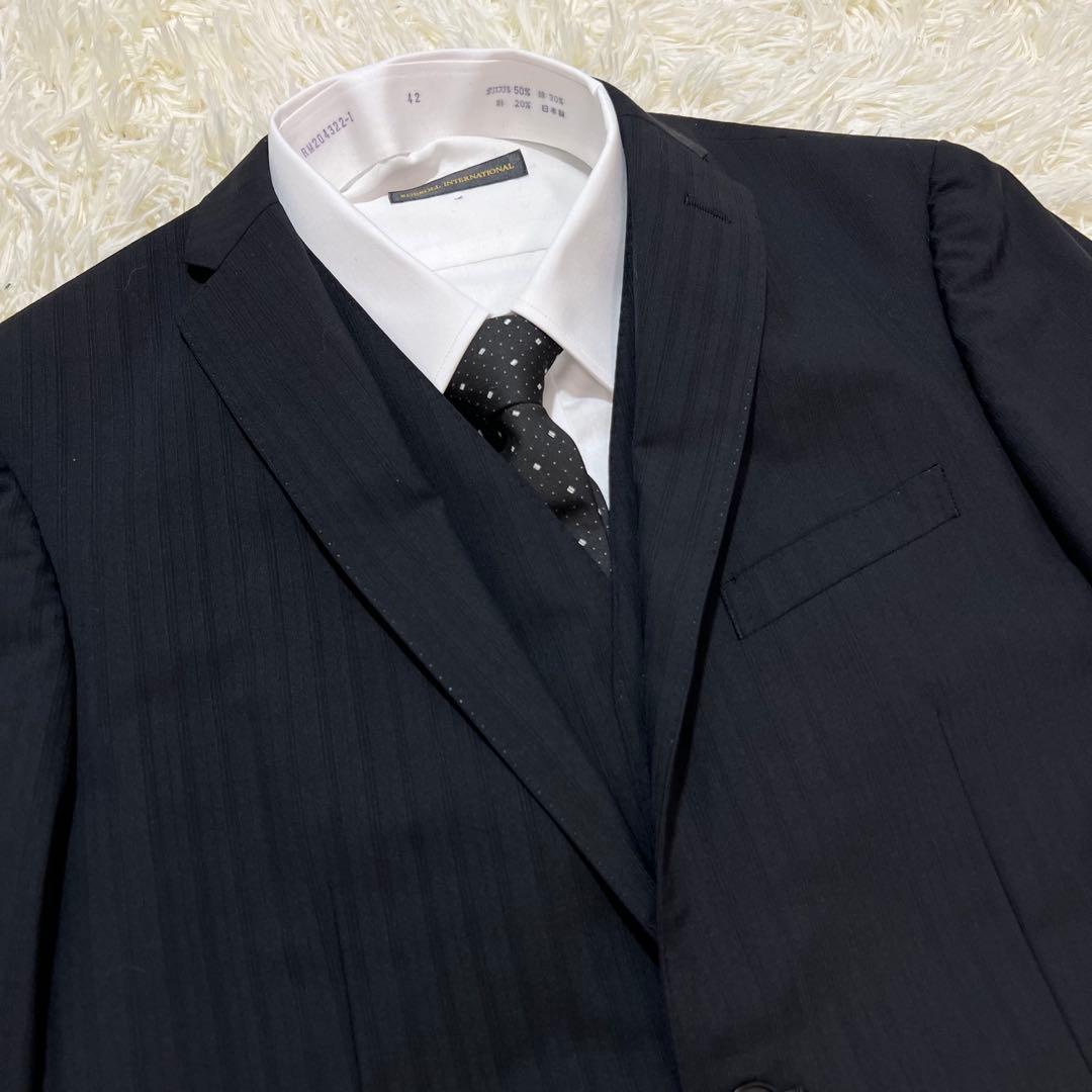 バーバリーブラックレーベル　3ピース　スーツ　セットアップ　ストライプ　黒　L
