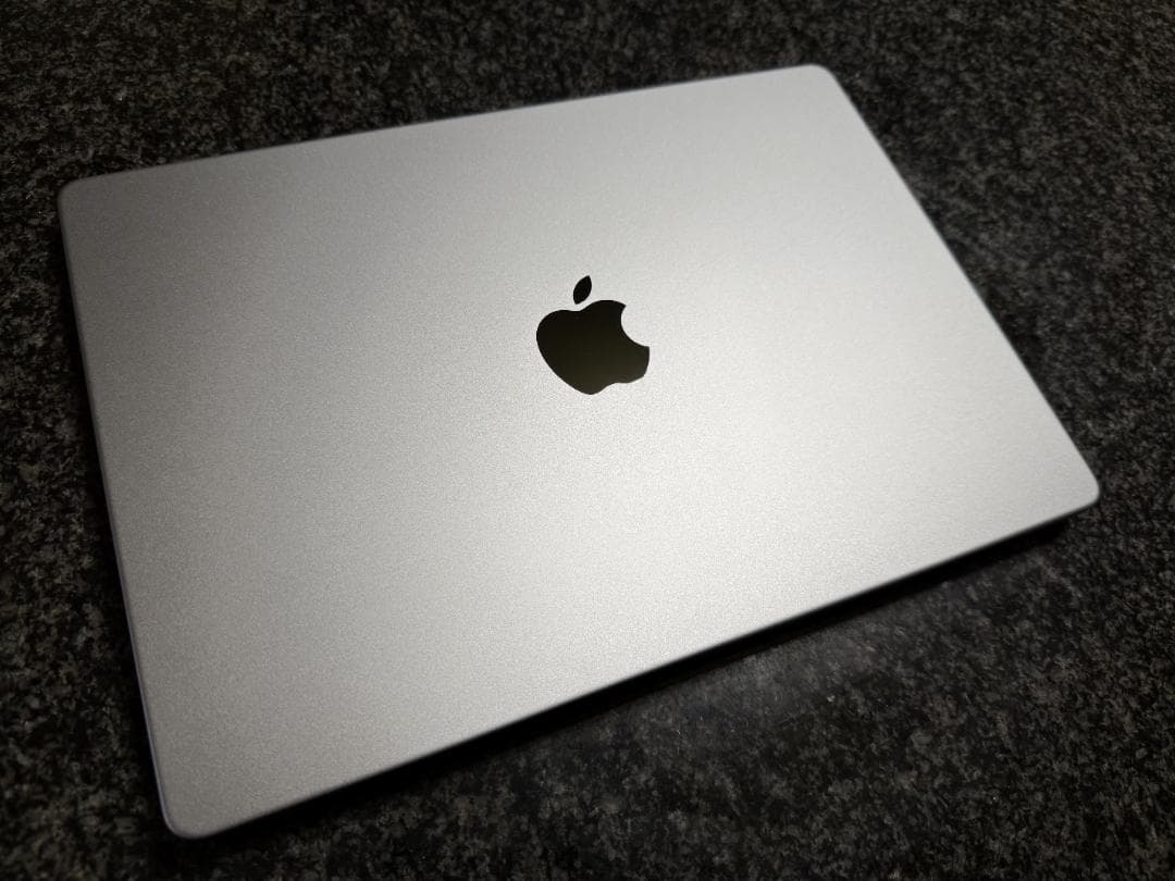 MacBook Pro M2 Max 96GBメモリ 8TB SSD 14インチ