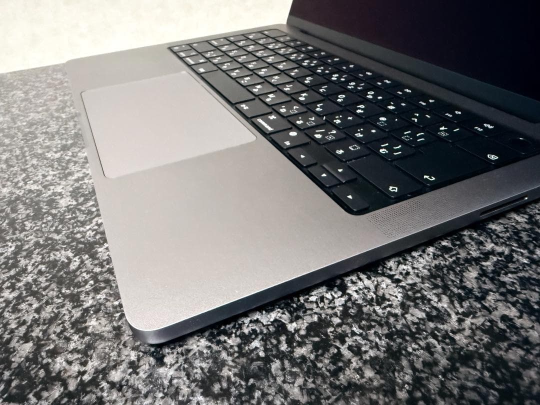 MacBook Pro M2 Max 96GBメモリ 8TB SSD 14インチ