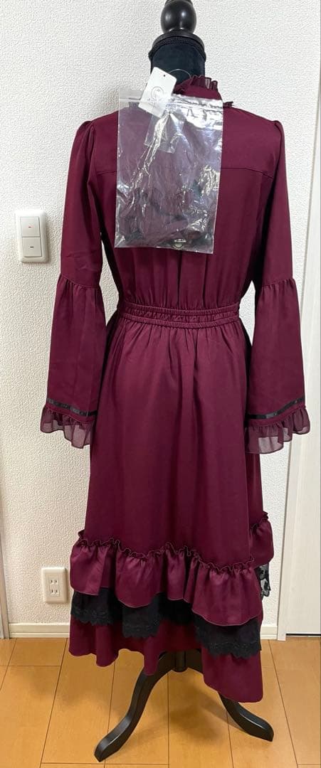 axes femme ジャボブローチ付 ワンピース ゴスロリ 姫袖 アクシーズ