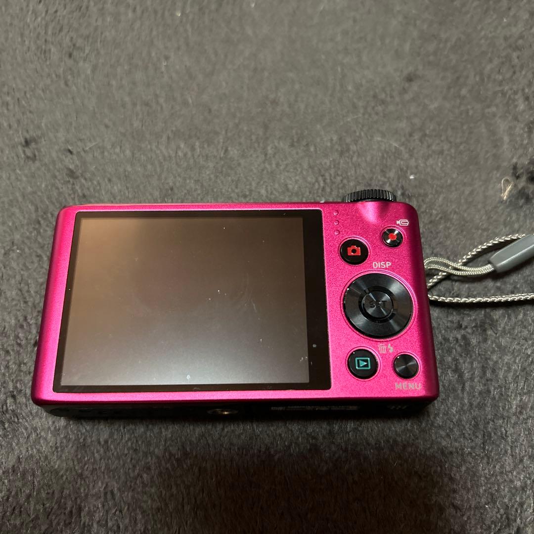 〔美品〕カシオ　exilim EX-ZR200 デジタルカメラ