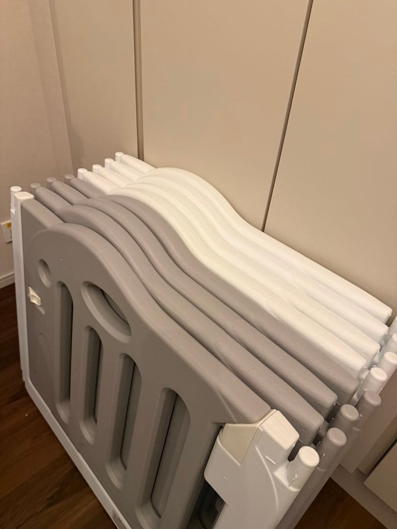 日本育児　たためるベビーサークル　pawoo　スタンド付き