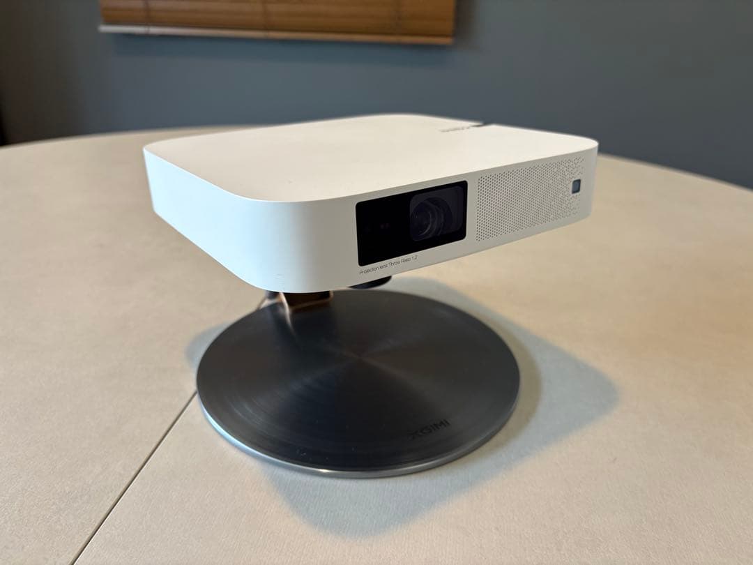XGIMI ホワイトプロジェクター 本体＆スタンドセット