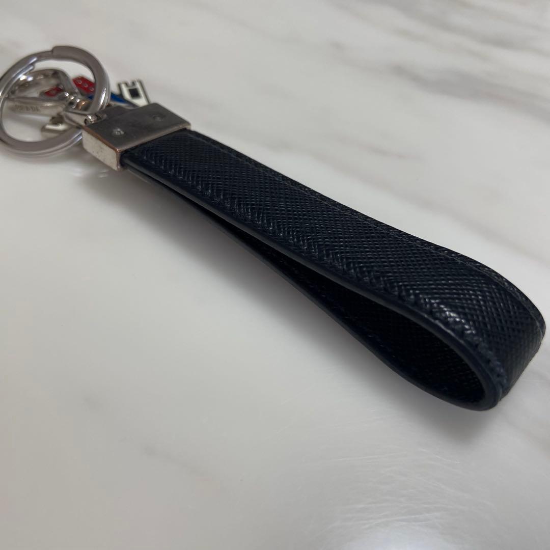 【人気】PRADA プラダ　ロボットチャームキーホルダー　キーリング