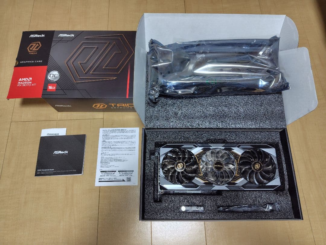 グラフィックボード・グラボ・ビデオカード ASRock Radeon RX 9070 XT 16GB Taichi