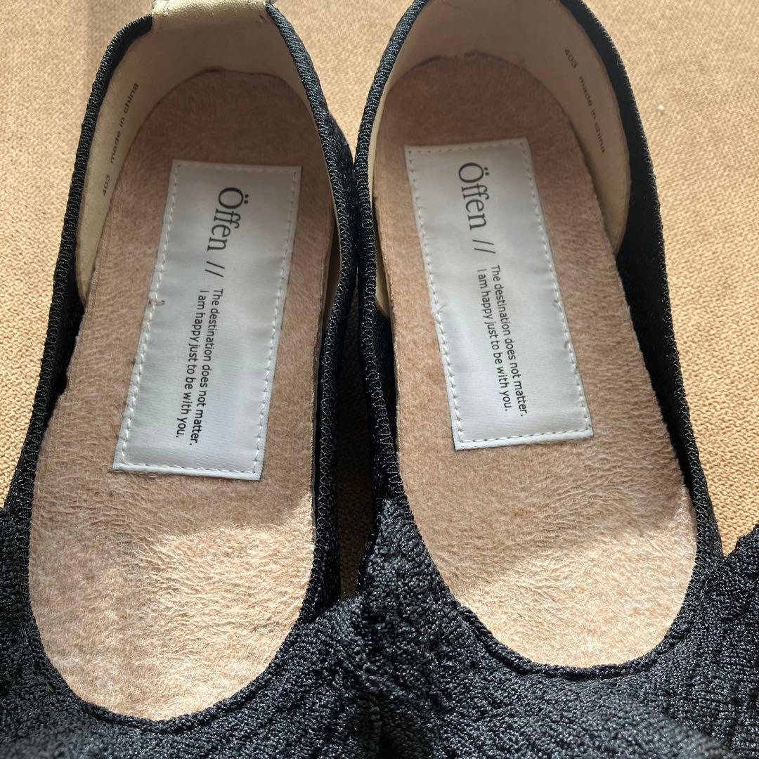 Öffen オッフェン　フリル付きポインテッドトゥフラットシューズ