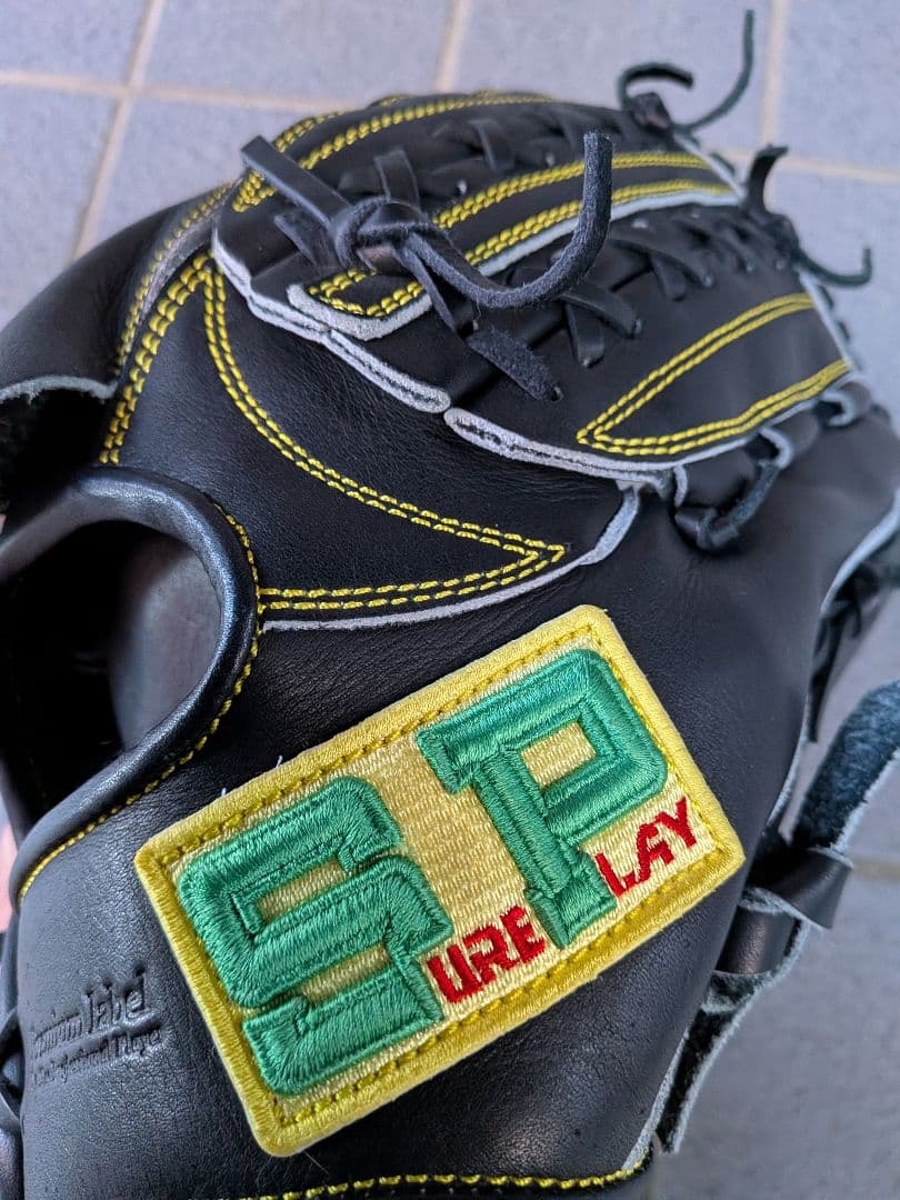 マグナム　　シュアプレイ　硬式　オーダー投手用グローブ