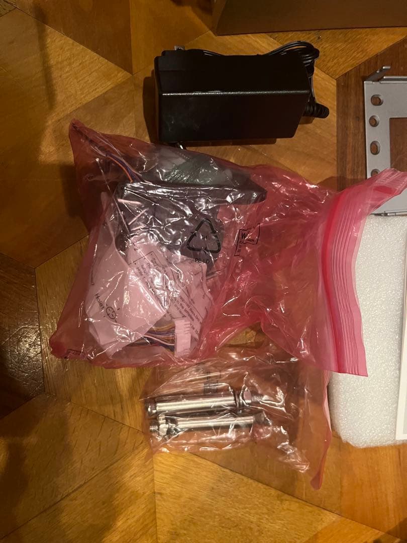 DS-K1TA70MI-T サーマルカメラ　体表温度計 スタンドつき